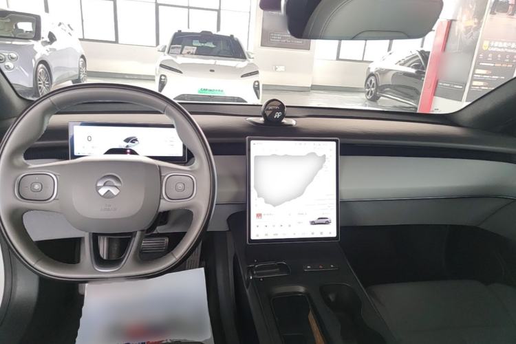 Used Nio ET5T 2024 75kWh Touring Center Console