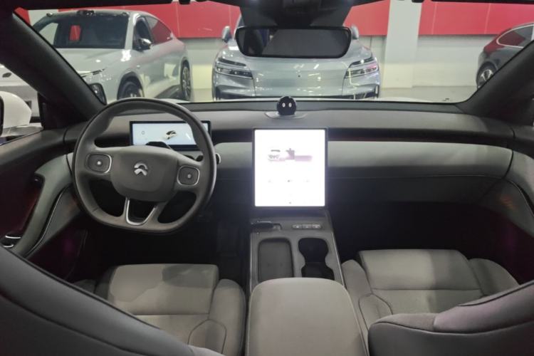 Used Nio ET5T 2024 75kWh Touring Center Console