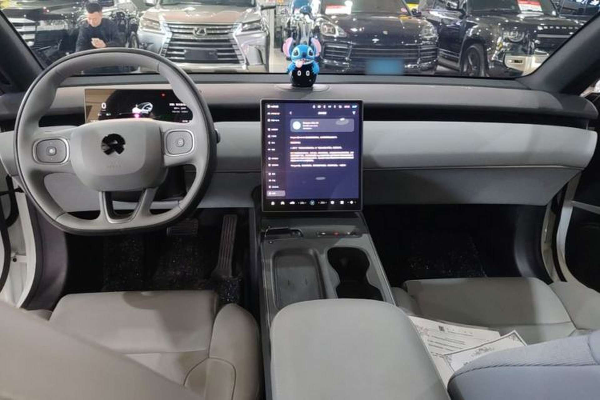 Used Nio ET5T 2024 75kWh Touring Center Console