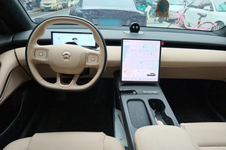 Used Nio ET5T 2024 75kWh Touring Center Console