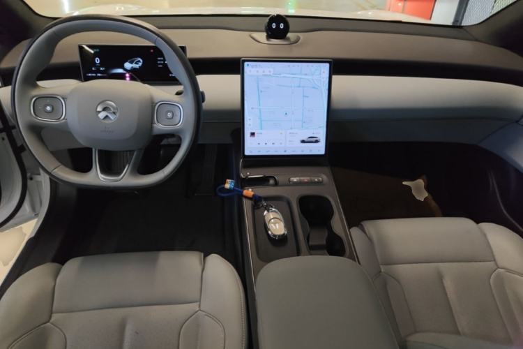 Used Nio ET5T 2024 75kWh Touring Center Console