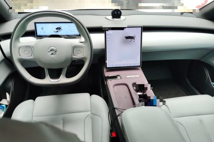 Used Nio ET5T 2024 75kWh Touring Center Console