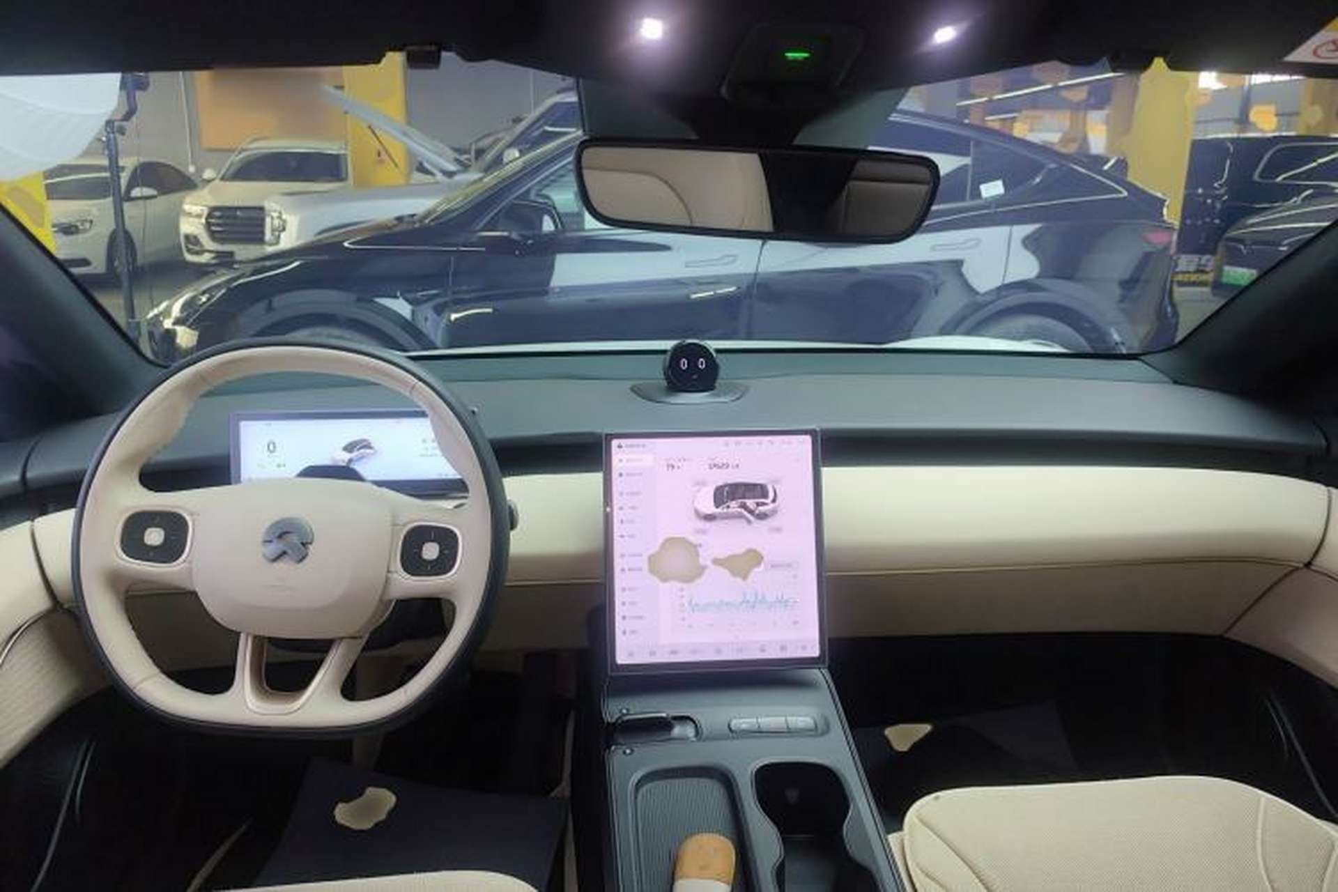 Used Nio ET5T 2024 75kWh Touring Center Console