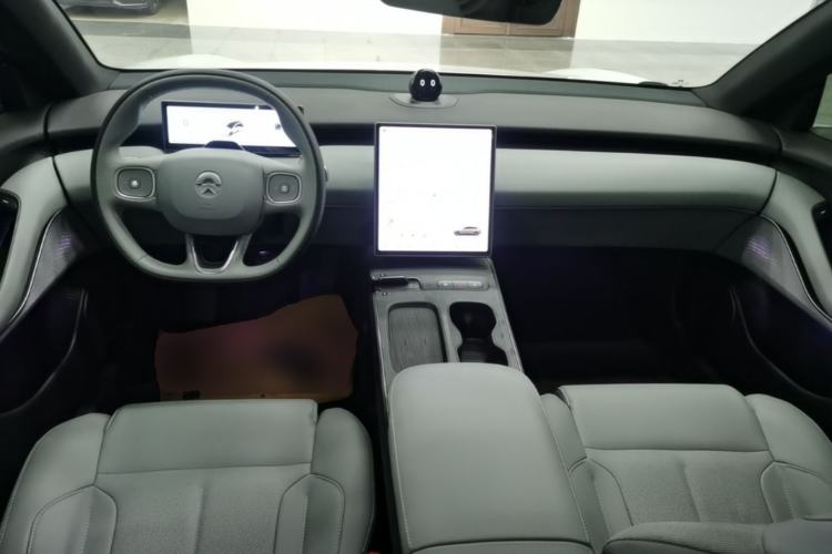 Used Nio ET5T 2024 75kWh Touring Center Console