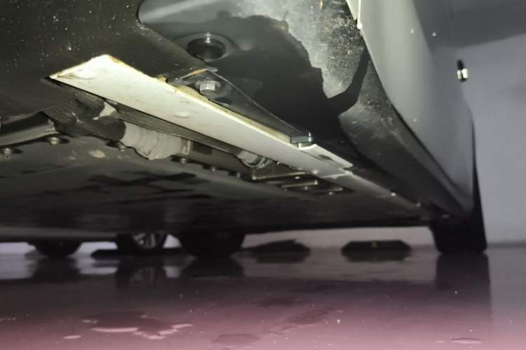 Used Nio ET5T 2024 75kWh Touring Chassis Front Left