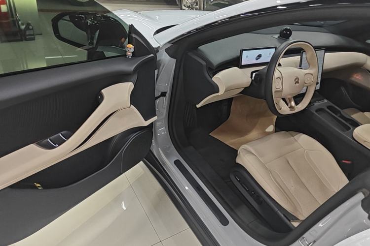 Used Nio ET5T 2024 75kWh Touring Driver Seat