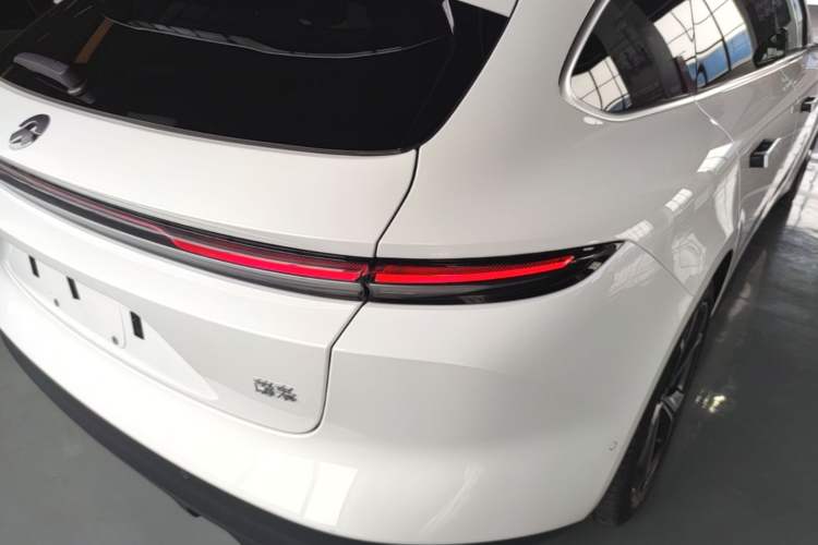 Used Nio ET5T 2024 75kWh Touring Exterior 3