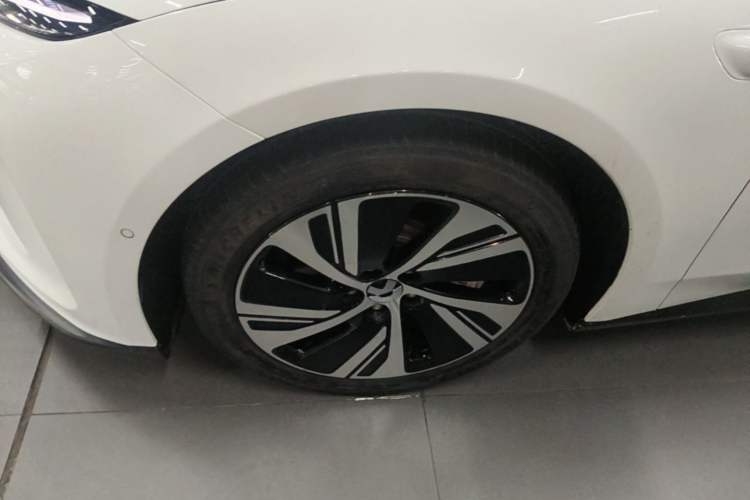 Used Nio ET5T 2024 75kWh Touring Exterior 4