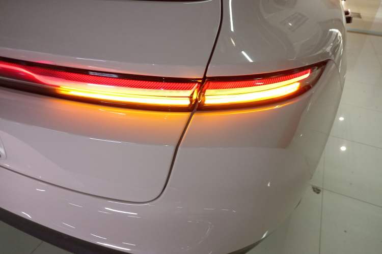 Used Nio ET5T 2024 75kWh Touring Exterior 6