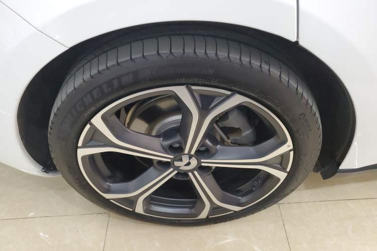 Used Nio ET5T 2024 75kWh Touring Exterior 8