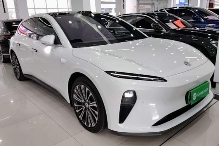Used Nio ET5T 2024 100kWh Touring Front Right 45 Deg