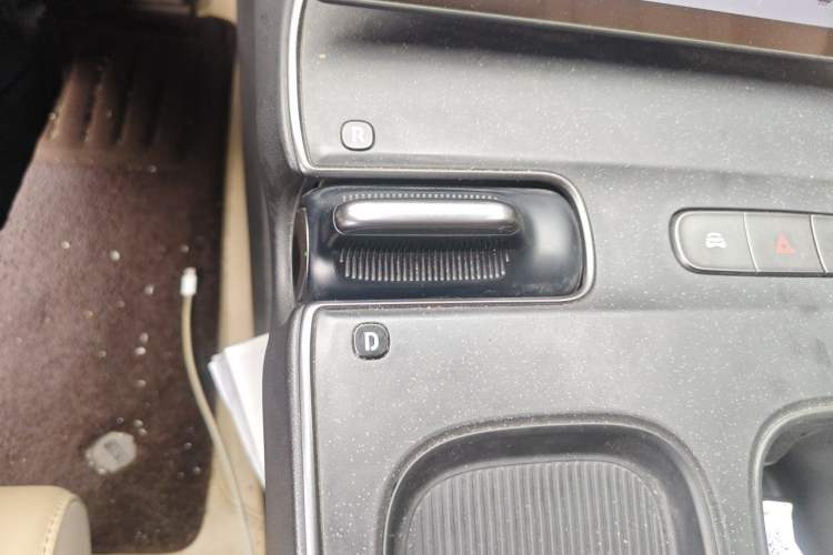Used Nio ET5T 2024 75kWh Touring Gear Lever