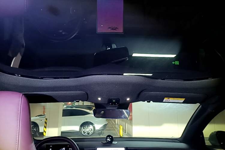 Used Nio ET5T 2024 75kWh Touring Headliner