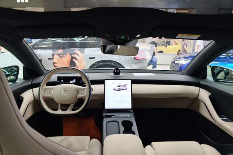 Used Nio ET5T 2024 75kWh Touring Headliner