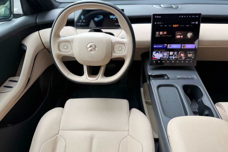 Used Nio ET5T 2024 75kWh Touring Interior 1