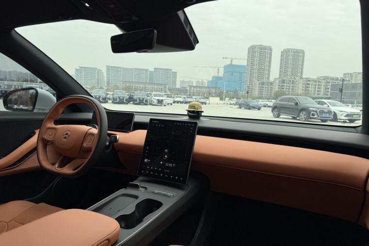 Used Nio ET5T 2024 75kWh Touring Interior 11
