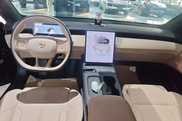 Used Nio ET5T 2024 75kWh Touring Interior 2