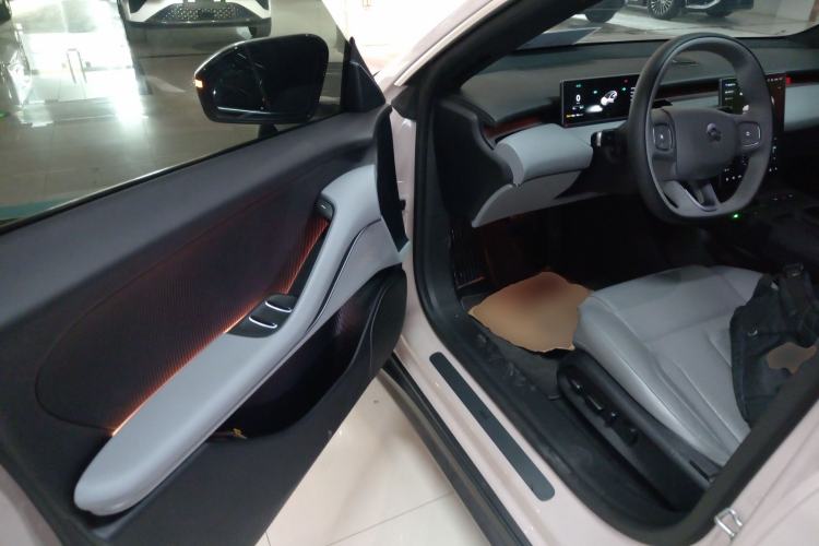 Used Nio ET5T 2024 75kWh Touring Interior 3