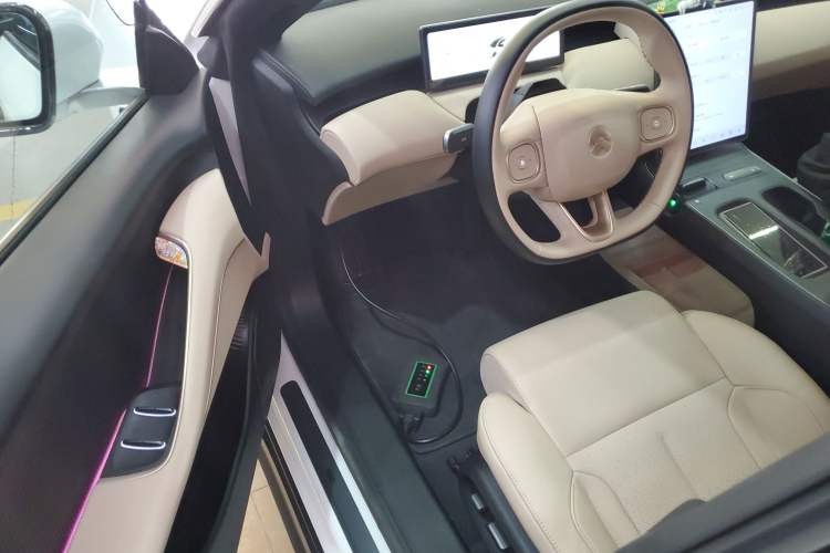 Used Nio ET5T 2024 75kWh Touring Interior 3