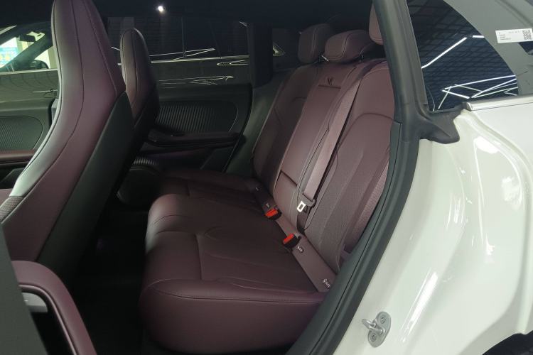 Used Nio ET5T 2024 75kWh Touring Interior 4