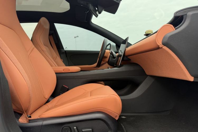 Used Nio ET5T 2024 75kWh Touring Interior 5