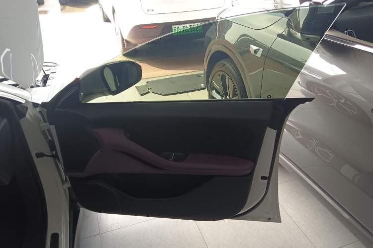Used Nio ET5T 2024 75kWh Touring Interior 5