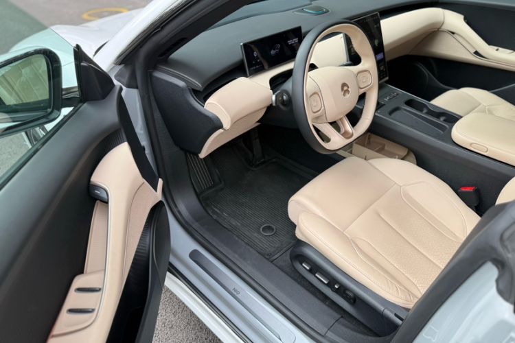 Used Nio ET5T 2024 75kWh Touring Interior 5