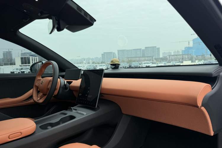 Used Nio ET5T 2024 75kWh Touring Interior 6