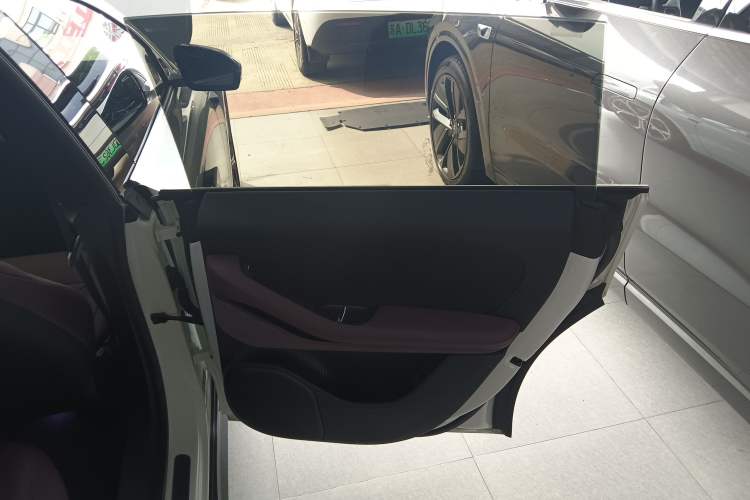 Used Nio ET5T 2024 75kWh Touring Interior 6