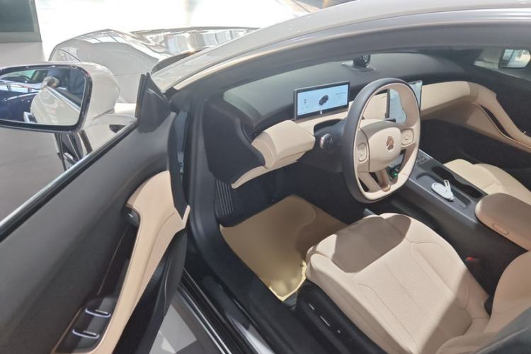 Used Nio ET5T 2024 75kWh Touring Interior 7