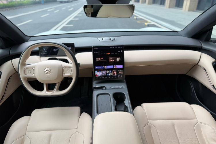 Used Nio ET5T 2024 75kWh Touring Interior 7