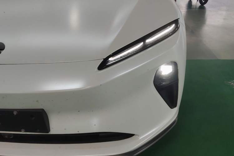 Used Nio ET5T 2024 75kWh Touring Left Front Headlight