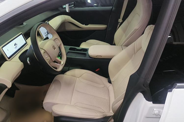 Used Nio ET5T 2024 75kWh Touring Left Front Seat