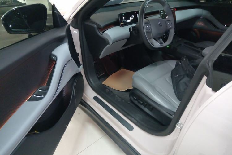 Used Nio ET5T 2024 75kWh Touring Left Front Seat