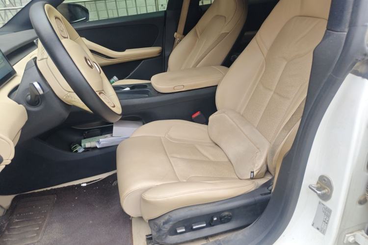 Used Nio ET5T 2024 75kWh Touring Left Front Seat