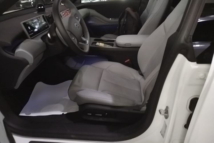 Used Nio ET5T 2024 75kWh Touring Left Front Seat
