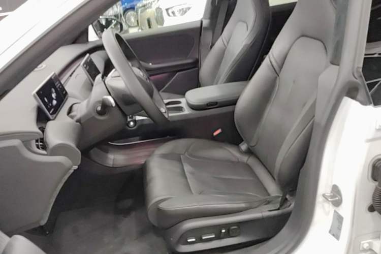 Used Nio ET5T 2024 100kWh Touring Left Front Seat