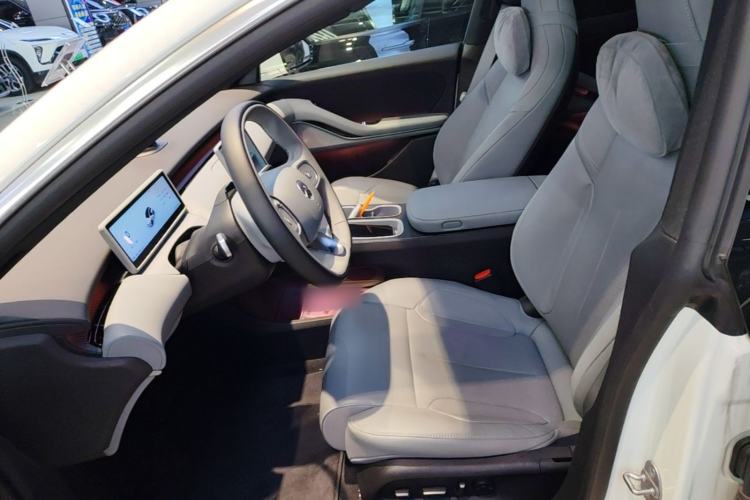 Used Nio ET5T 2024 75kWh Touring Left Front Seat