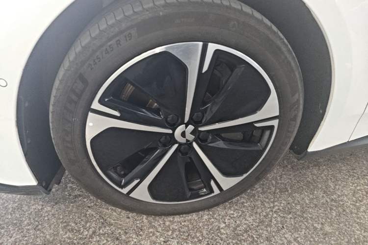 Used Nio ET5T 2024 75kWh Touring Left Front Wheel Hub