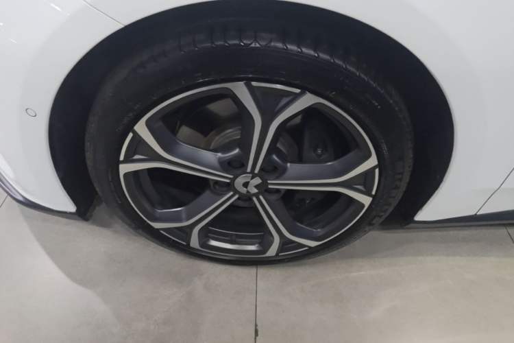 Used Nio ET5T 2024 75kWh Touring Left Front Wheel Hub