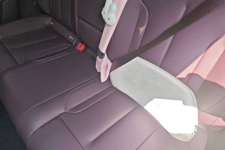 Used Nio ET5T 2024 75kWh Touring Left Rear Seat