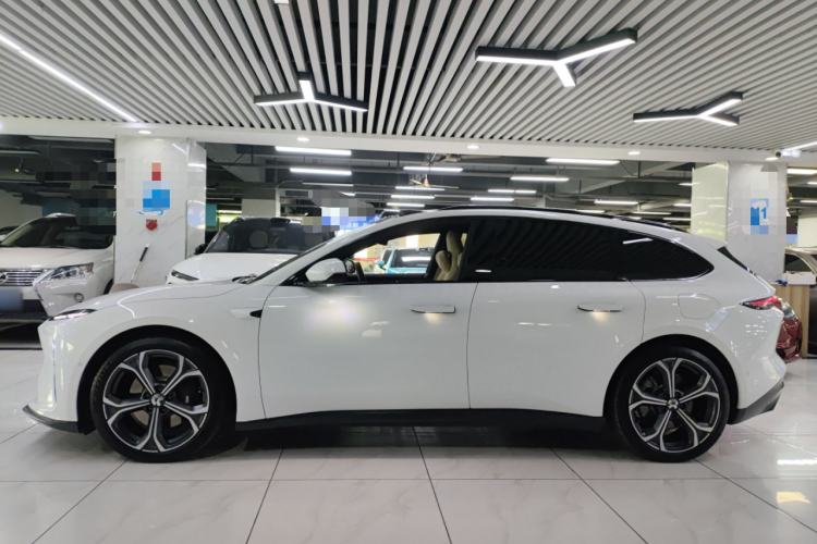Used Nio ET5T 2024 75kWh Touring Left Side