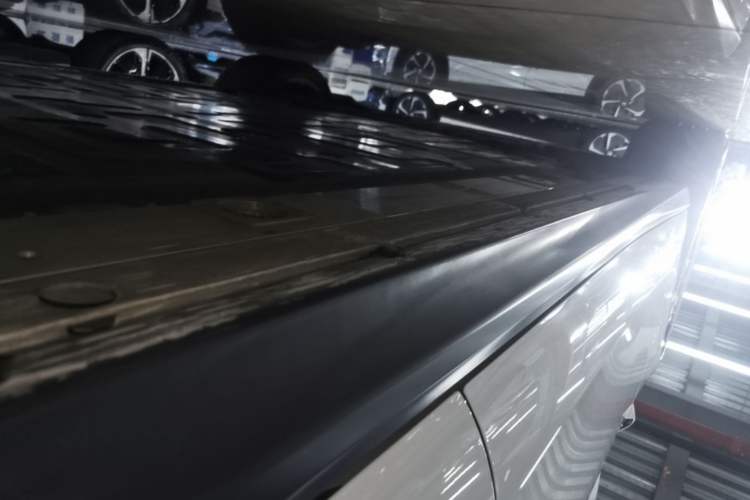Used Nio ET5T 2024 75kWh Touring Left Side Sill