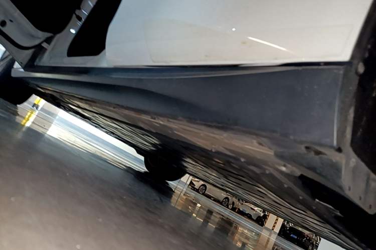 Used Nio ET5T 2024 75kWh Touring Left Side Sill