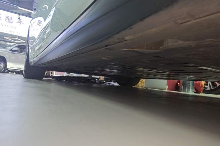 Used Nio ET5T 2024 75kWh Touring Left Side Sill