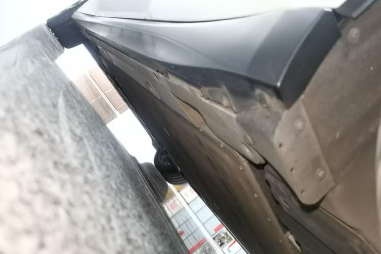 Used Nio ET5T 2024 75kWh Touring Left Side Sill