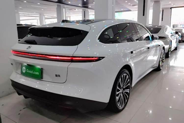 Used Nio ET5T 2024 100kWh Touring Rear Right 45 Deg