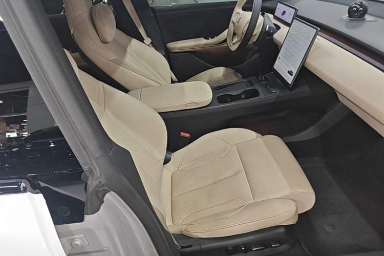 Used Nio ET5T 2024 75kWh Touring Right Front Seat