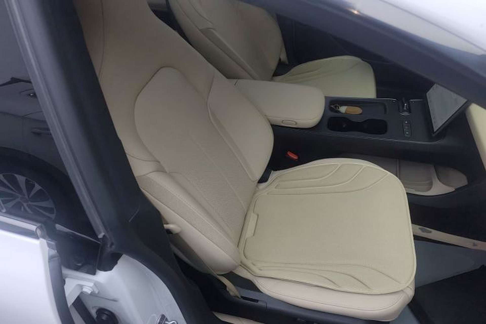 Used Nio ET5T 2024 75kWh Touring Right Front Seat