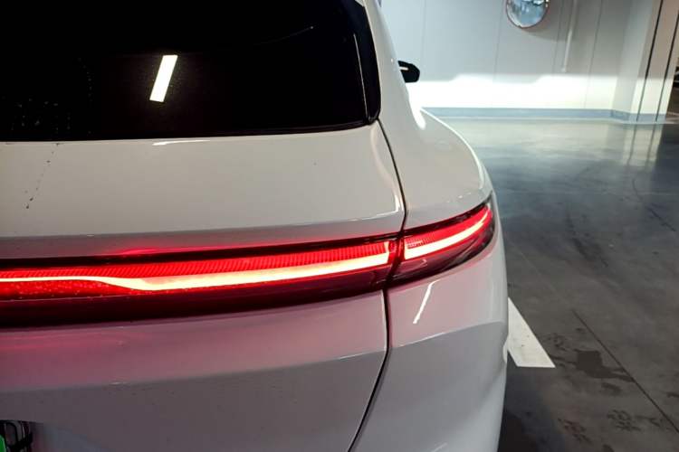 Used Nio ET5T 2024 75kWh Touring Right Rear Taillight
